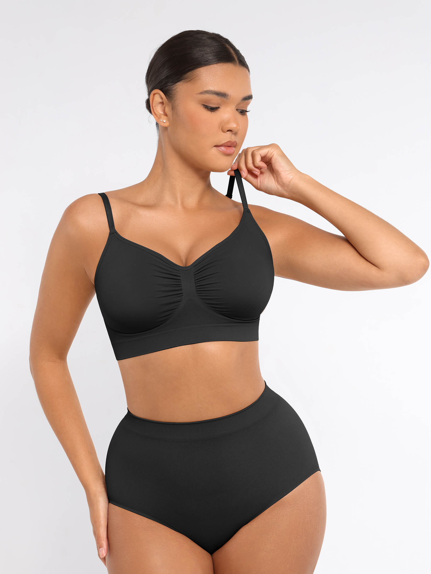 Pocketsh 3-Pack Smooth Seamless Wireless Bra Bundle